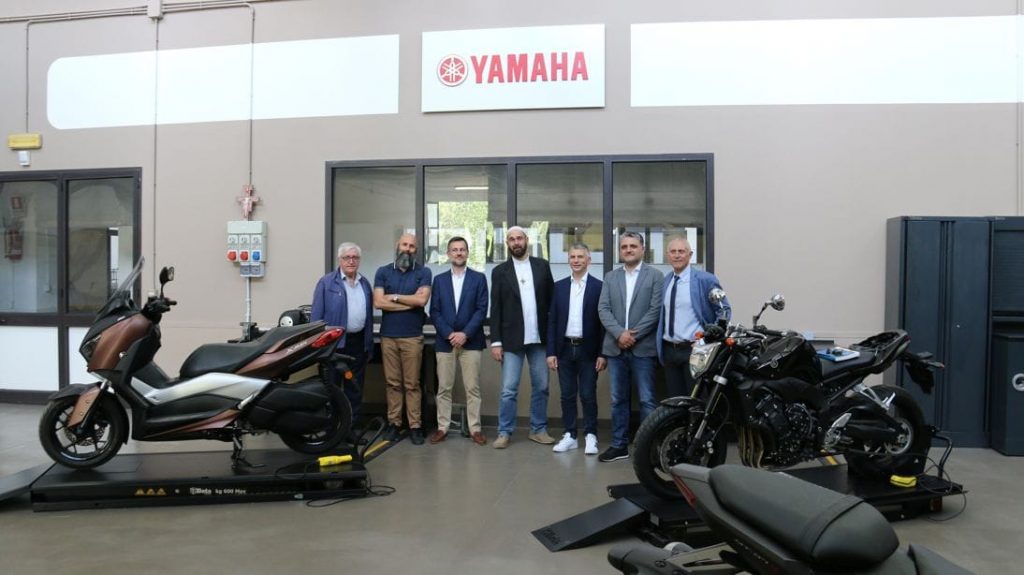 Laboratorio Automotive Yamaha
