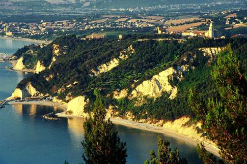 Sirolo mare - ph turismo marche