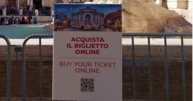 Parte la nuova modalità di visita alla Fontana di Trevi: debutto positivo per il biglietto d’ingresso
