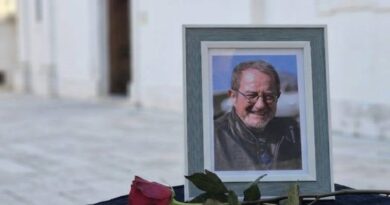 Ultimo saluto a Ettore Guastalla: una cerimonia partecipata tra ricordi e commozione