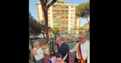 Roma, 128 nuove aree giochi aperte in città: Gualtieri, «Più verde pubblico, più spazi per bambini»