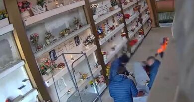 Salme fatte a pezzi nei cimiteri di Roma: i provvedimenti dopo l’indagine Ama