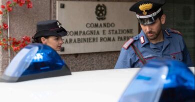 Roma, maltrattamenti su un’anziana fragile: arrestata una badante di 66 anni